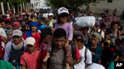 Migranți din Honduras în drum spre Statele Unite