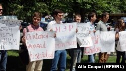 Proteste ale socialiștilor la Chișinău împotriva primarului Dorin Chirtoacă