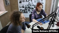 Nicoleta Esinencu și Daniela Terzi-Barbăroșie, în studioul Europei Libere la Chișinău