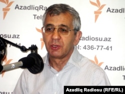 Azerbaijan -- Rector of Khazar University Hamlet Isakhanli, RFE/RL in Baku, 26Aug2010