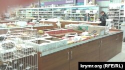 В некоторых крымских супермаркетах уже явно ощущается нехватка товара
