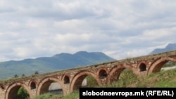 Аквадуктот во Скопје .