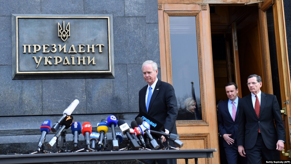 senator-ssha-v-kieve-deystviya-rossii-pobughdayut-k-novym-sankciyam Сенатор США в Киеве: действия России побуждают к новым санкциям