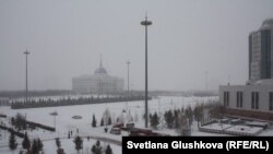 Kazakhstan - Emergency services near the Supreme Court of Kazakhstan. Astana, 25Dec2017.