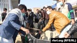 جوانان پروان هنگام صفایی شهر