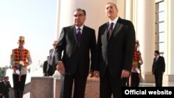 Эмомали Рахмон и Ильхам Алиев. Архивное фото