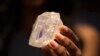 هانګ کانګ کې یو الماس څه باندې ۷۱ میلیونه ډالره وپلورل شو