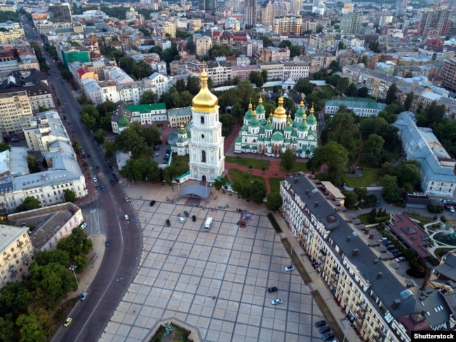 Софія Київська. Вигляд на собор і дзвіницю