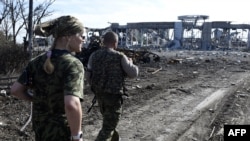 Қираған Луганск әуежайына бара жатқан ресейшіл сепаратистер