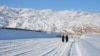 برف‌باری ها در ارزگان؛ دهقانان به رفع خشکسالی و حاصلات بیشتر امیدوار شده اند