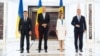 Președintele Ucrainei, Volodimir Zelenski, președintele României, Klaus Iohannis, președinta R. Moldova, Maia Sandu și președintele Poloniei, Andrzej Duda. Chișinău, 27 august 2021