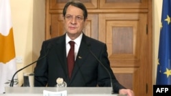 Կիպրոս - Նախագահ Նիկոս Անաստասիադեսը դիմում է ժողովրդին վիճահարույց որոշման կապակցությամբ, Նիկոսիա, 17-ը մարտի, 2013թ.