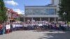 В Томске педагоги вышли на массовую акцию протеста 