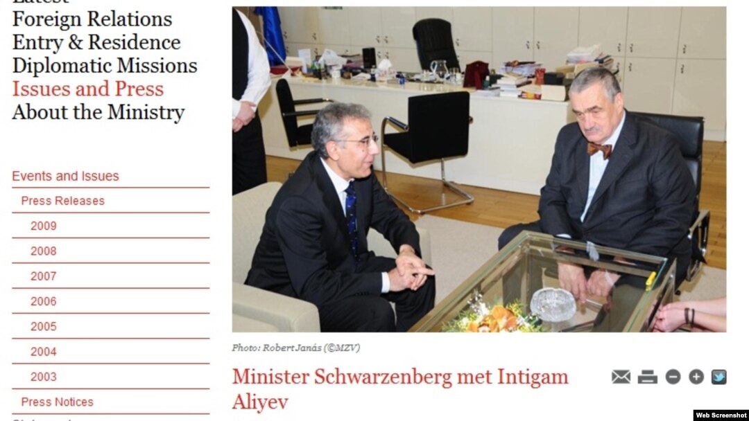 Xarici İşlər naziri Karel Schwarzenberg azərbaycanlı hüquqşünas İntiqam Əliyevi qəbul edərkən, 4 mart 2013