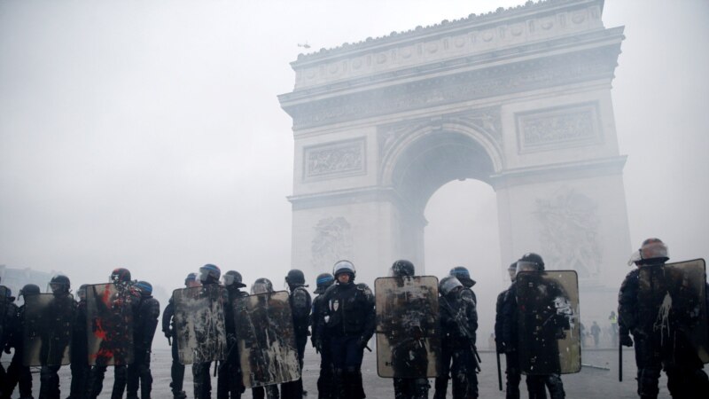 فرانسه به شنبه او یکشنبه د مظاهرو د امنیت لپاره ګڼ امنیتي ځواکونه وګماري