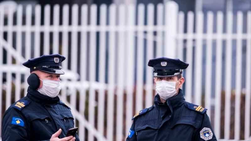Policia ndalon 20 persona që nuk respektuan masat kundër koronavirusit 
