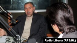 جریان یکی از برنامه های زنده در استودیوی رادیو آزادی در کابل - عکس از آرشیف