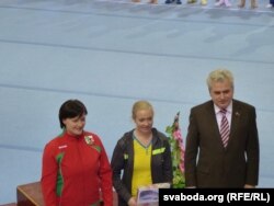 Трэнэрка з Украіны Натальля Воўчанка (у цэнтры)