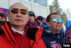 Прежнее мероприятие в Сочи, Олимпиада-2014, Путину и Медведеву пришлось по душе – хотя там тоже не обошлось без проблем