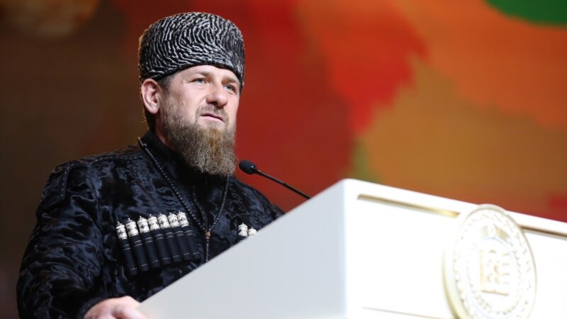 Після повідомлень про госпіталізацію з підозрою на COVID-19 лідер Чечні Кадиров записав звернення