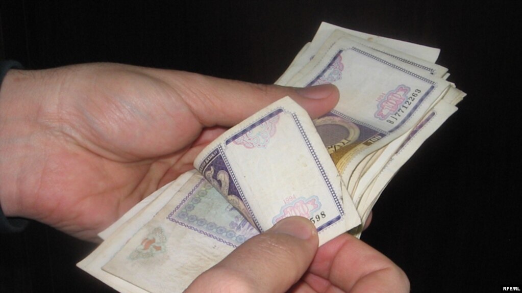 Будут ли работающие пенсионеры получать пенсию и заработную плату