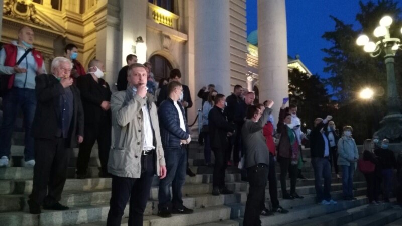 Održan protest opozicije ispred Skupštine Srbije