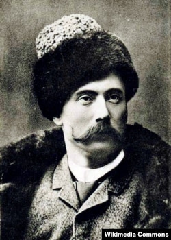 Микола Садовський (1856–1933) – український актор, режисер і громадський діяч. Корифей українського побутового театру