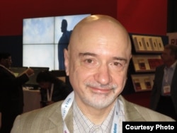 Михаил Эпштейн