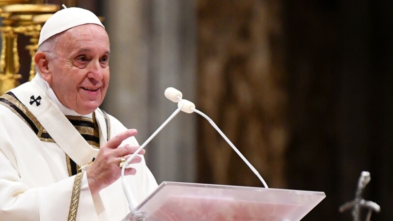 Папата за прв пат назначи жена на висока позиција во Ватикан