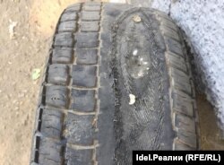 Резина на автомобиле скорой помощи