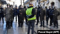 Demonstrant na protestima u Francuskoj