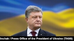 Петр Порошенко виступає з терміновим зверненням