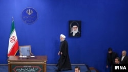 Președintele iranian Hassan Rouhani la o conferință de presă