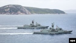Корабли ВМС Австралии "Анзак" и "Арунта"