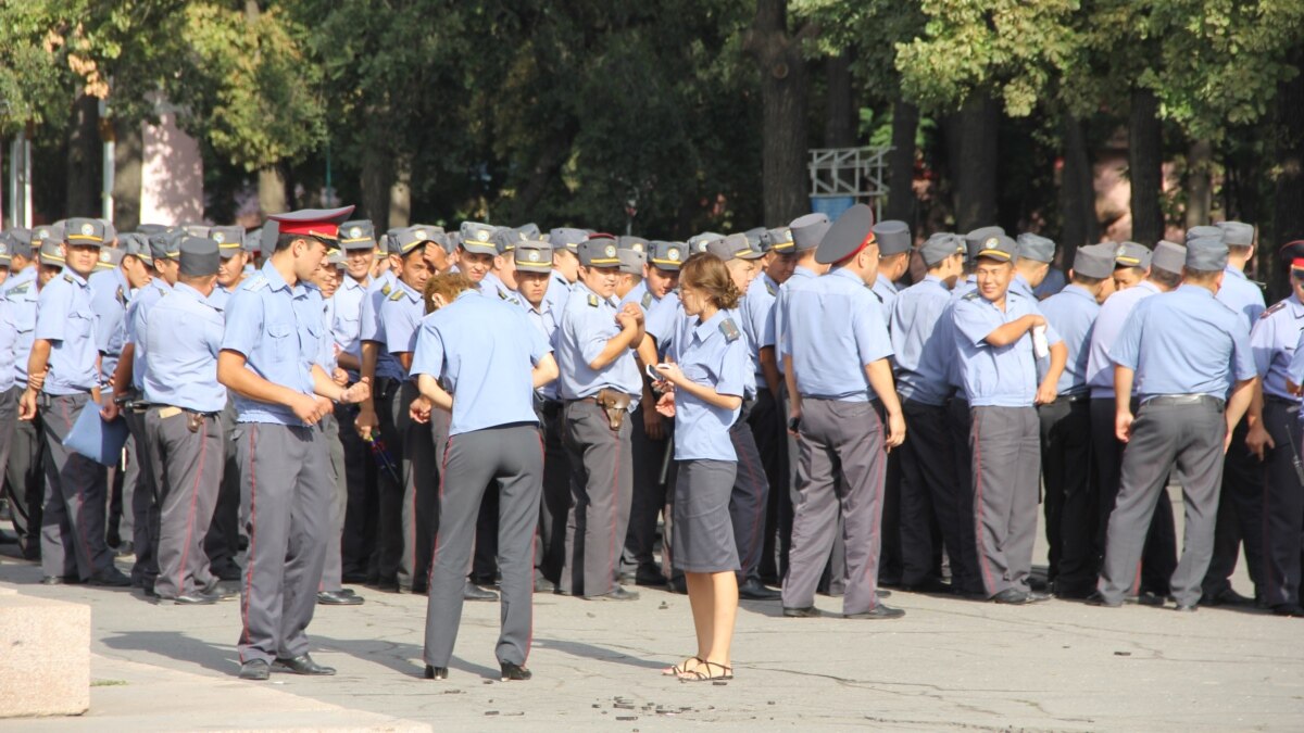 В Свердловском РОВД выявлено 40 заявлений, незаконно списанных следователями