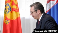 Predsednik Srbije Aleksandar Vučić (tada premijer) tokom sastanka s tadašnjim premijerom Crne Gore Duškom Markovićem, 3. februar 2017.
