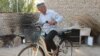 75-летний пенсионер из Чартакского района Наманганской области Узбекистана Хусан Хаджибаев.