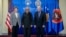 Presidentja e Kosovës, Justina Shiroka Pula, në takim me senatorët amerikanë, Jeanne Shaheen dhe Dick Durbin, në Prishtinë, 12 tetor 2026.