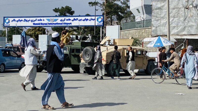 Talibani tvrde da ne sprečavaju ljude da napuste Kabul