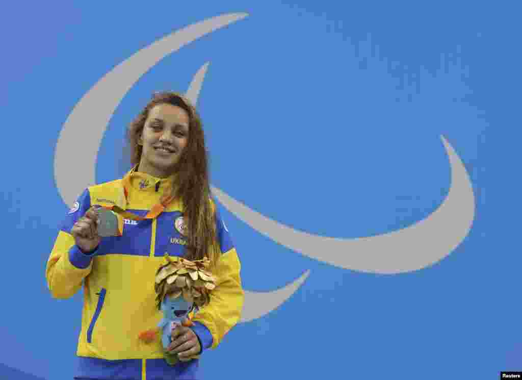 Катерина Істоміна, золота призерка Літніх Паралімпійських Ігор 2016 із плавання на дистанцію 100 метрів батерфляєм