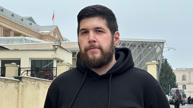 ტროტუარზე პროტესტისთვის ზაქარია (ლუკა) ნაგლიაშვილს 5-დღიანი პატიმრობა შეეფარდა