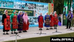 Салават шәһәренең "Йолдызлар" төркеме чыгыш ясый