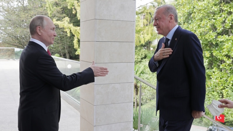 Путин и Ердоган три часа разговараа во Сочи