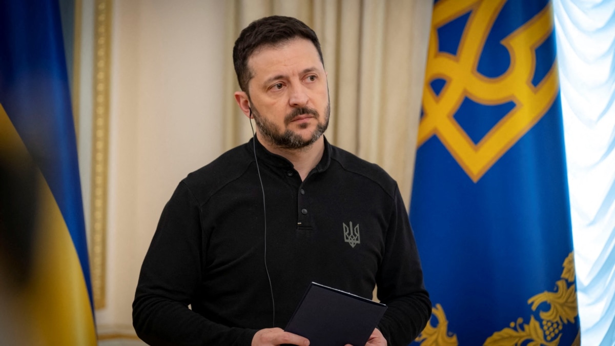 Зеленський анонсував переговори про іноземний військовий контингент