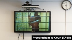 Ռուսաստանի ընդդիմության լիդեր Ալեքսեյ Նավալնին բանտում ընթացող դատական նիստին, արխիվ