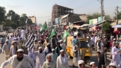 Pakistani Islamist Supporters March To Islamabad, Demand PM's Resignation