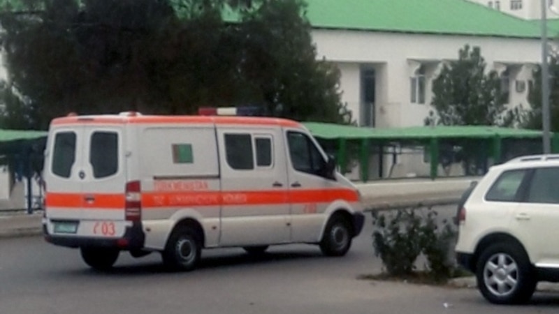 Köp ilatly Cärjewde diňe iki sany tiz komek ulagy hyzmat edýär
