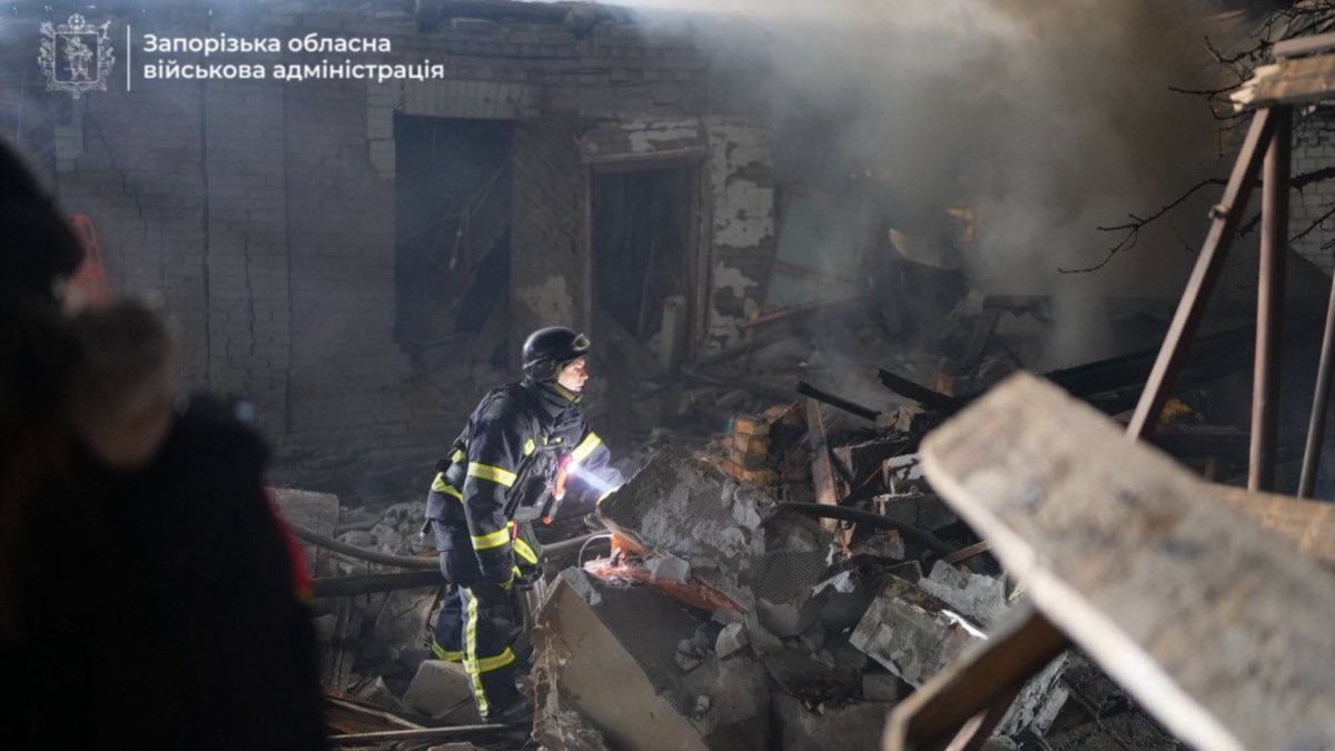 російська атака по Запоріжжю забрала життя цілої родини – вранці у лікарні померла мама російська атака по Запоріжжю забрала життя цілої родини – вранці у лікарні померла мама