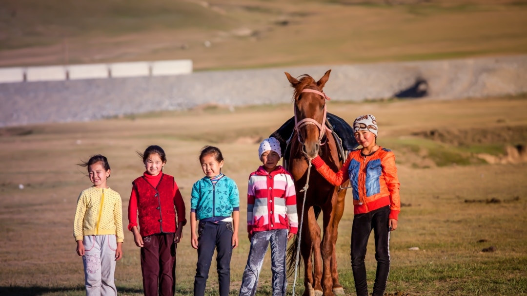 Желіде тұрғанда құмарлықты порно көру