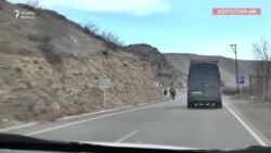 İrandan Ermənistana yük daşıyan iranlı sürücülər azərbaycanca danışdılar